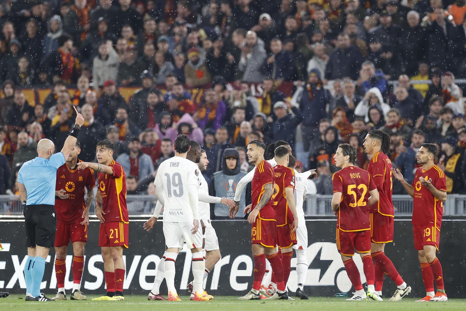 Evropska liga: Roma eliminisala Milan, Leverkusen u polufinalu, Atalanta bolja od Liverpoola