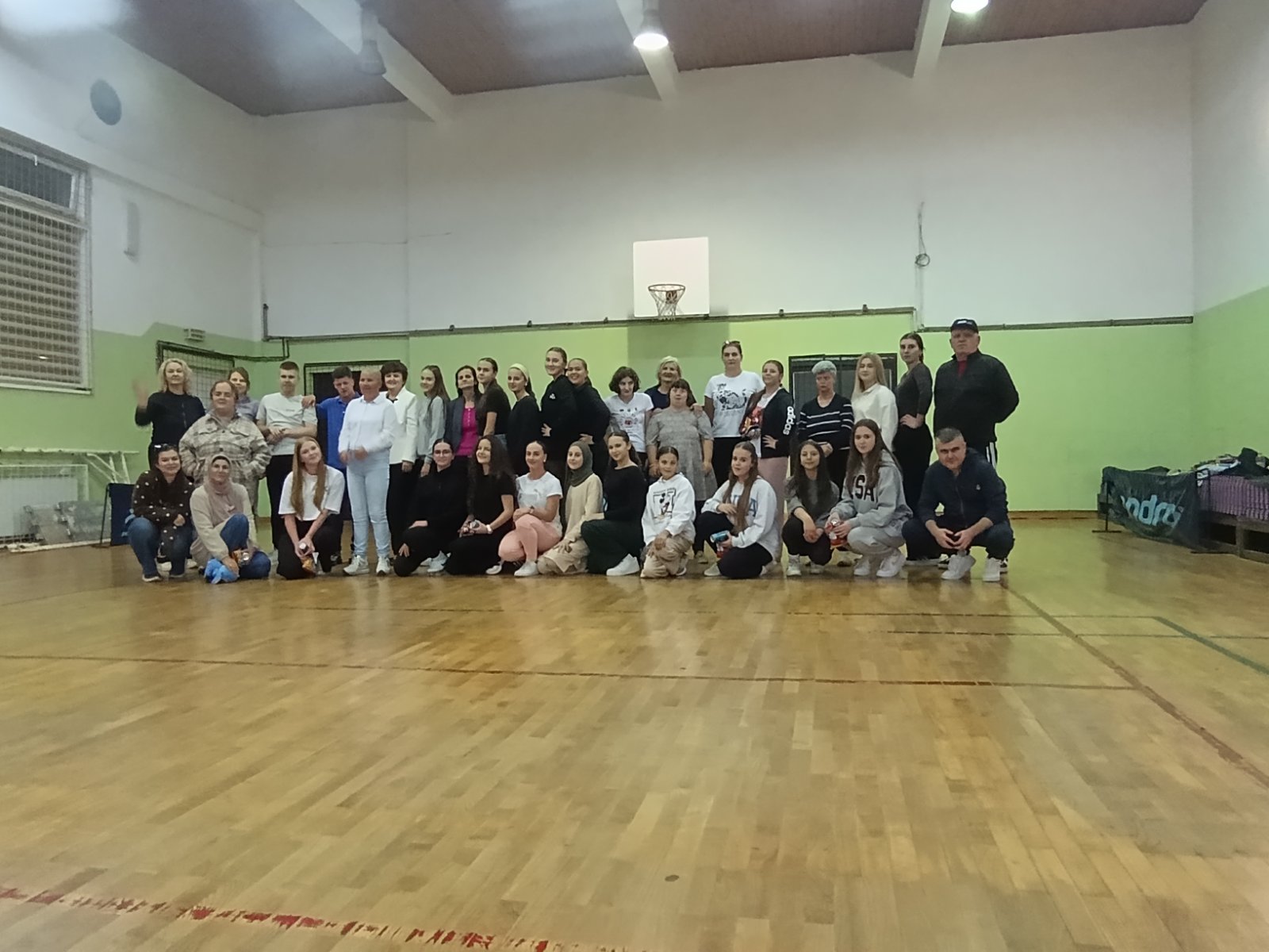 „Folklor za sve“ u Vitezu: Kroz pjesmu, igru i druženje grade mostove prijateljstva